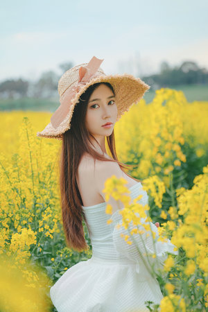 女生跳舞素材可爱