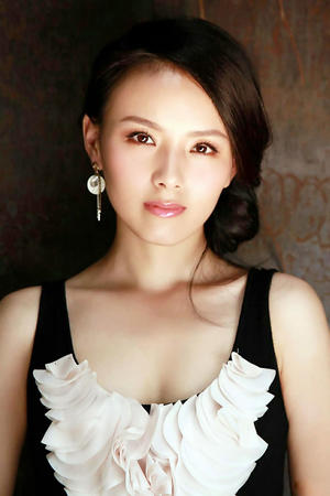 迈开腿让学长尝尝你的草莓小