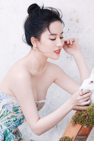 年轻的小婊孑2在线播放中文